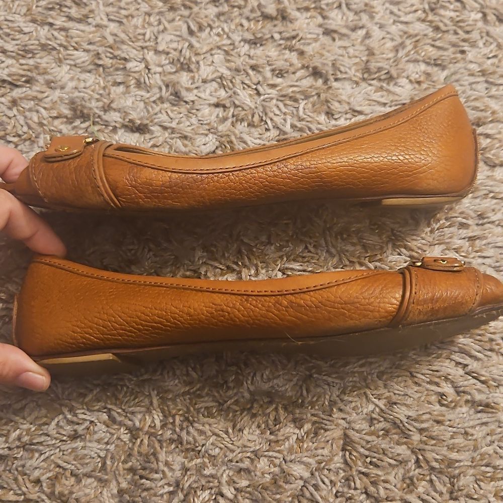 Tory Burch CLINES Brown Leather Peep-Toe Flats Logo Buckle – Size 7 - Picture 5 of 7